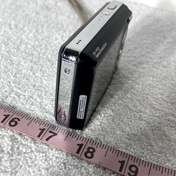 Vintage Y2K Sony Cyber-shot DSC-W220 12.1 MP Digital Camera Black - Picture 11 of 13